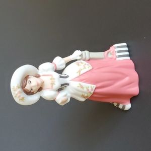 Avon Porcelain Mrs P.F.E Albee 1994 Damage